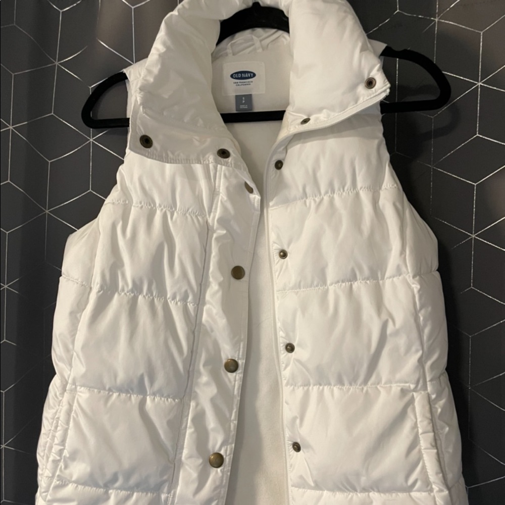 Old navy puffed vest